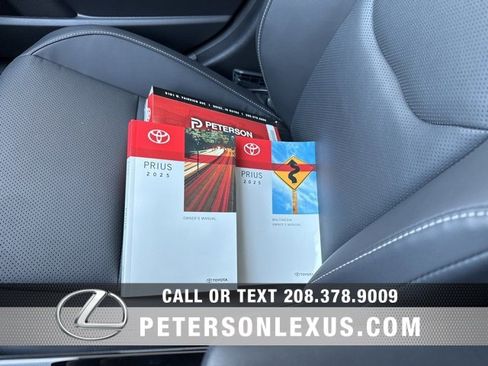 Used 2025 Toyota Prius AWD image 29