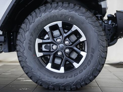 New 2025 Jeep Wrangler Unlimited Rubicon 4xe AWD/4WD image 16