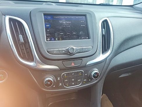 Used 2020 Chevrolet Equinox LT image 36