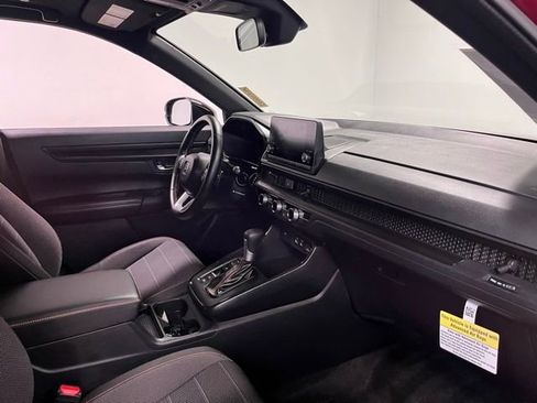 Used 2025 Honda CR-V Sport image 11