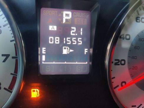 Used 2012 Subaru Impreza 2.0i Limited image 9