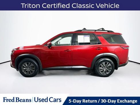 Used 2022 Nissan Pathfinder SV w/ SV Premium Package AWD/4WD image 5