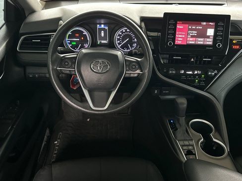 Used 2021 Toyota Camry LE image 13