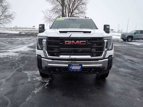 Used 2024 GMC Sierra 2500 Pro w/ Convenience Package image 16