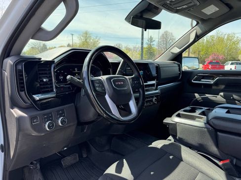 Used 2023 GMC Sierra 1500 SLE AWD/4WD image 11