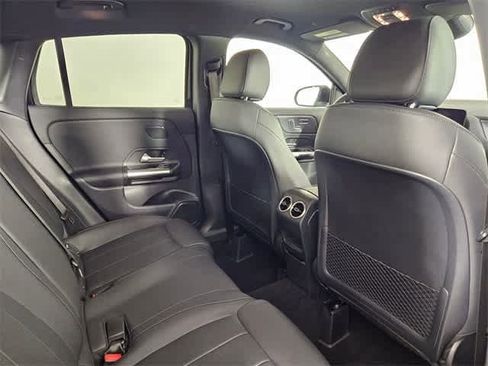 Certified 2025 Mercedes-Benz GLA 250 4MATIC image 18