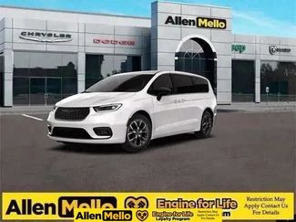 New 2026 Chrysler Pacifica Select video 1