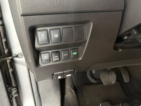 Used 2020 Nissan Rogue Sport SV w/ Technology Package image 7