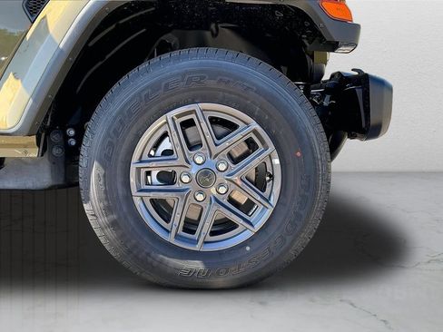 New 2026 Jeep Gladiator Sport AWD/4WD image 31