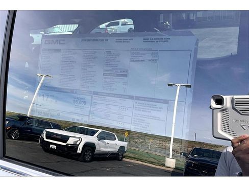 New 2026 GMC Sierra 1500 SLE image 12