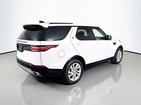 Used 2020 Land Rover Discovery Landmark image 7