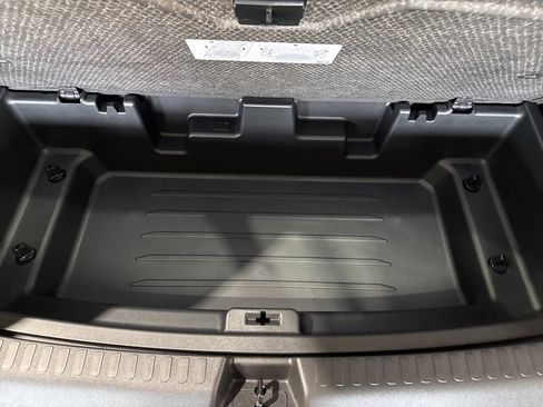 New 2025 GMC Acadia Elevation w/ Elevation Premium Package image 12