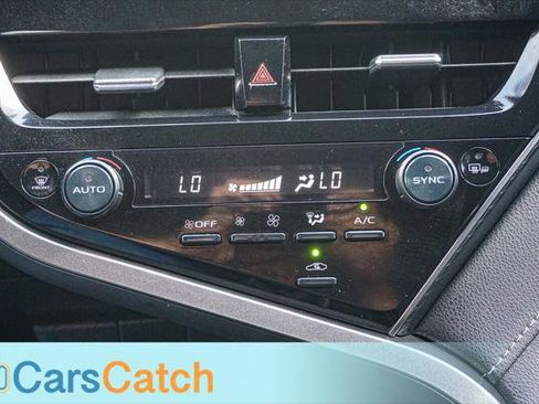 Used 2022 Toyota Camry SE FWD image 27