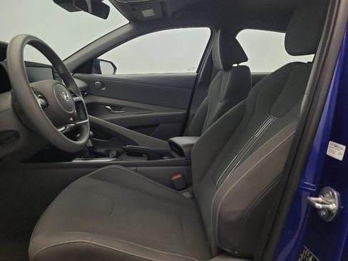 Used 2023 Hyundai Elantra SEL w/ Cargo Package FWD image 17