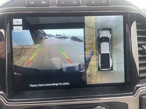 Used 2022 Ford F450 Platinum w/ FX4 Off-Road Package AWD/4WD image 32