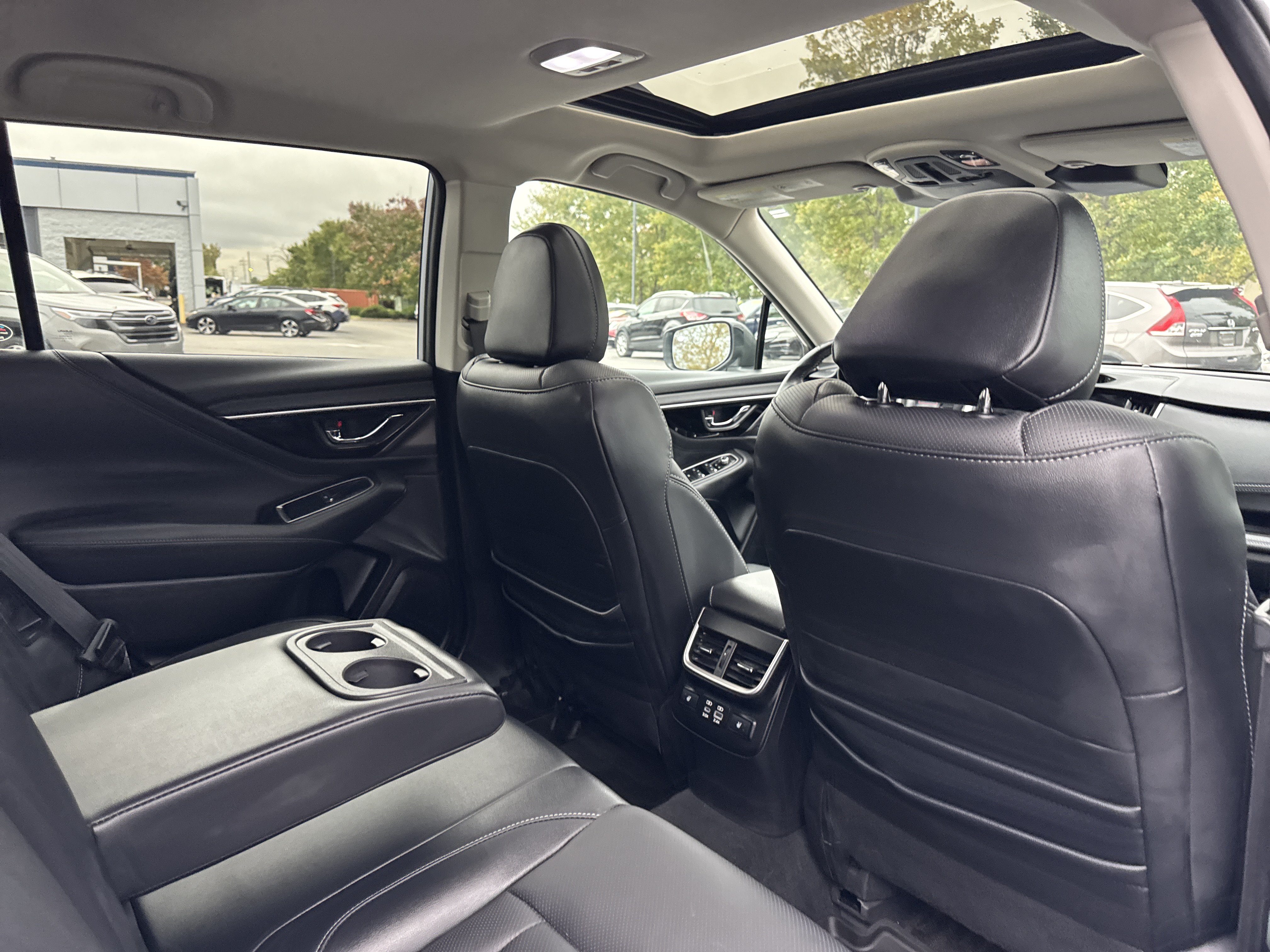 Certified 2024 Subaru Outback Limited AWD/4WD image 18
