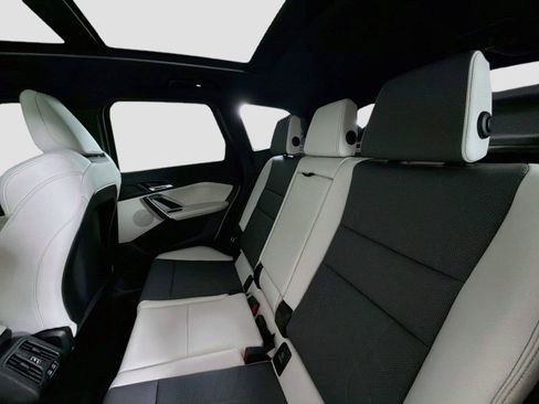 New 2027 BMW X1 xDrive28i AWD/4WD image 24