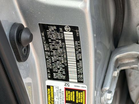 Used 2018 Toyota Camry XLE FWD image 28