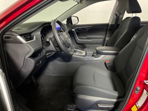 New 2025 Toyota RAV4 LE image 12