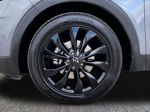 Certified 2020 Kia Sorento EX image 8