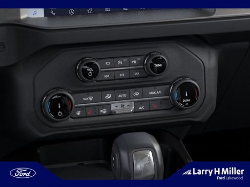 Used 2026 Ford Bronco Outer Banks AWD/4WD image 16