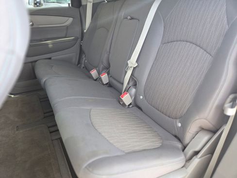 Used 2017 Chevrolet Traverse LS FWD image 13