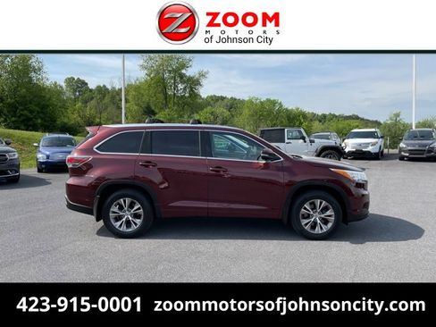 Used 2015 Toyota Highlander XLE image 1