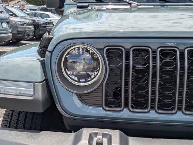 New 2026 Jeep Gladiator Sport AWD/4WD image 10