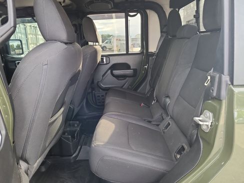 Used 2023 Jeep Gladiator Sport AWD/4WD image 24