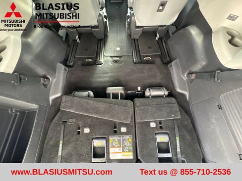 Used 2022 Toyota Sienna XLE AWD/4WD image 57
