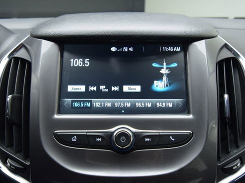 Used 2017 Chevrolet Cruze LT w/ Convenience Package image 13