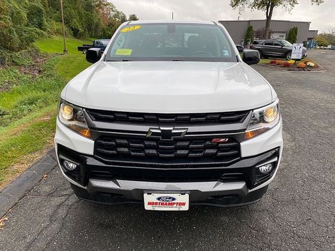 Used 2022 Chevrolet Colorado Z71 image 2