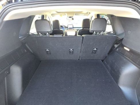 Used 2020 Ford Escape Titanium image 14