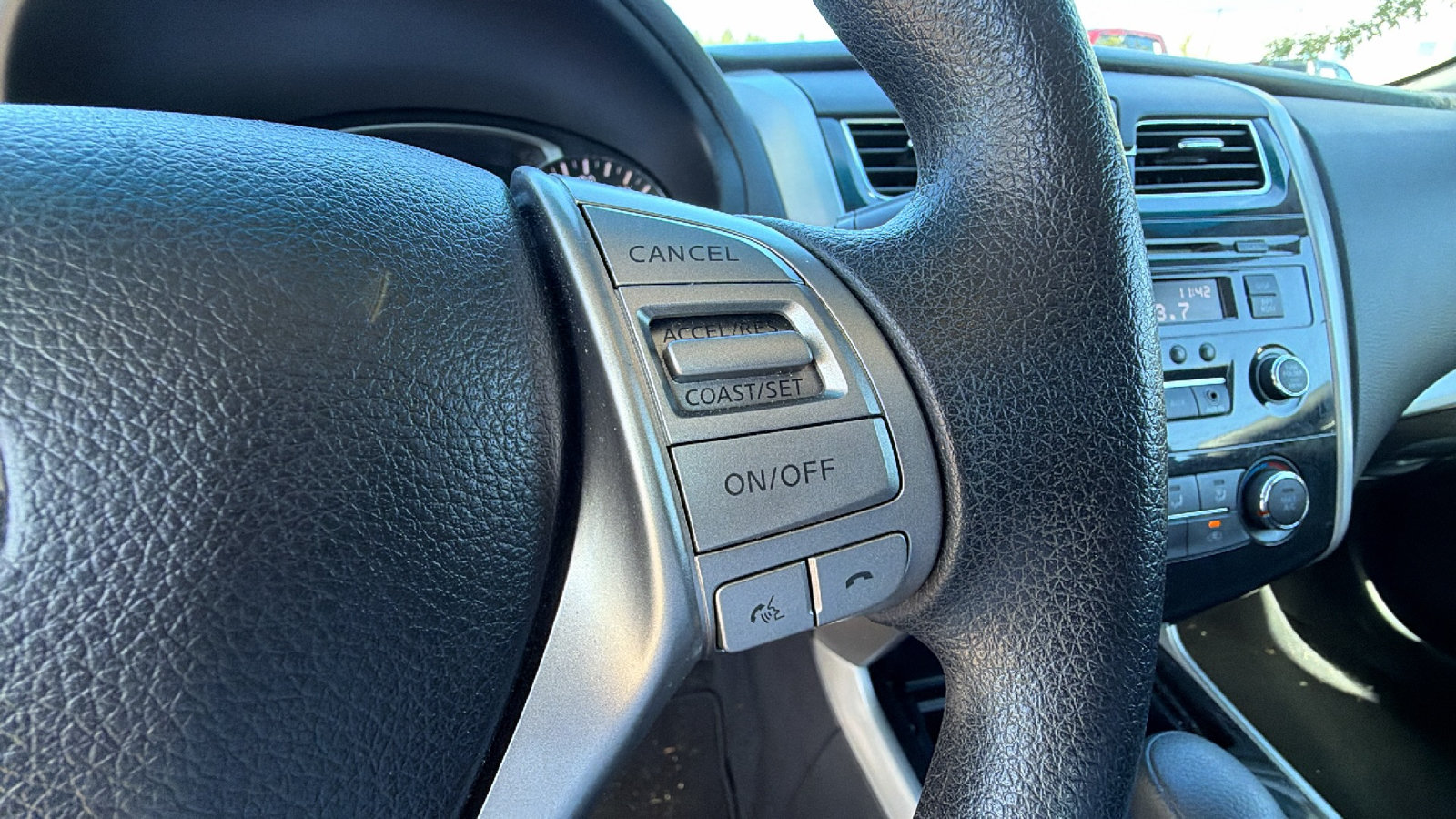 Used 2014 Nissan Altima 2.5 S w/ Sport Value Package FWD image 27