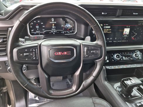 Used 2024 GMC Sierra 1500 AT4 image 9