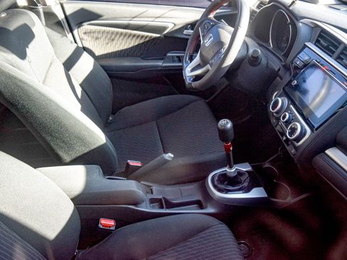 Used 2019 Honda Fit EX image 19