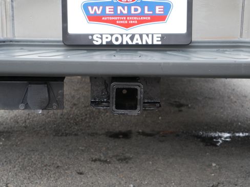 Used 2016 Nissan Frontier SV image 22