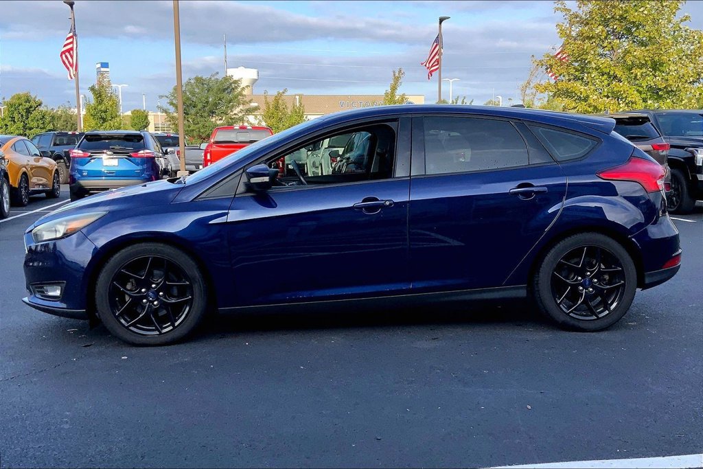 Used 2016 Ford Focus SE w/ Equipment Group 201A FWD image 12