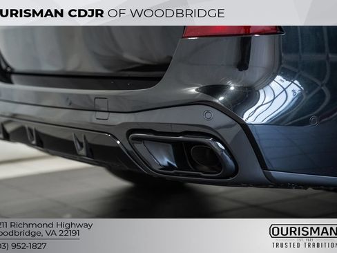 Used 2024 BMW X5 xDrive40i w/ M Sport Package AWD/4WD image 6