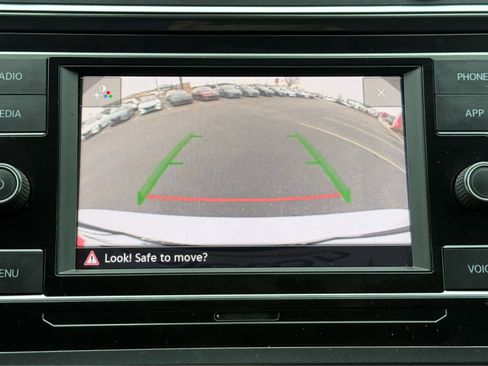 Used 2024 Volkswagen Tiguan S image 31