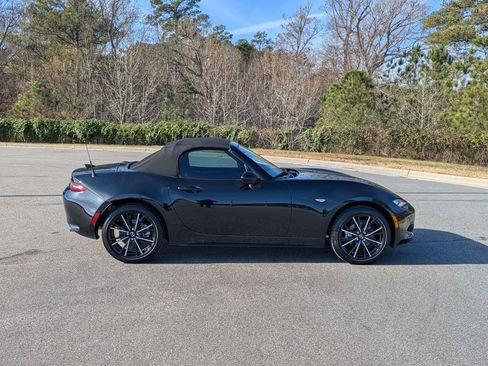 Used 2024 MAZDA MX-5 Miata Grand Touring image 4