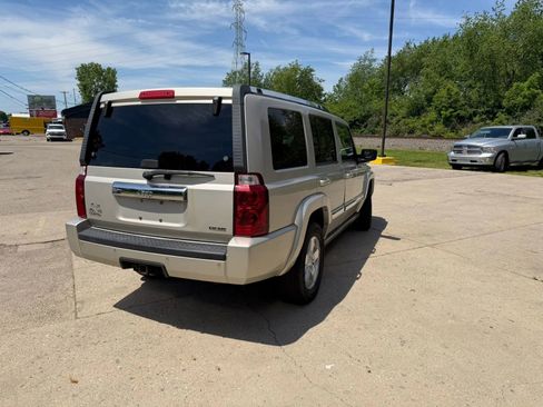 Used 2007 Jeep Commander Limited w/ Trailer Tow Group IV AWD/4WD image 5