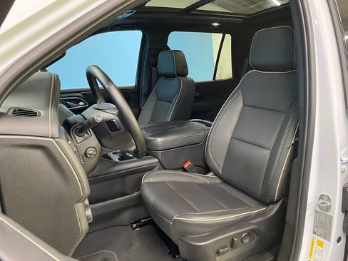 Used 2024 Chevrolet Tahoe Premier w/ Premium Package image 17