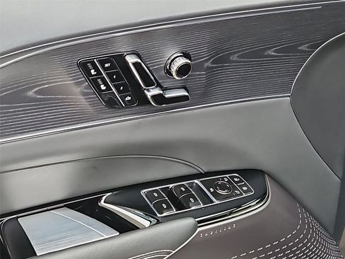 New 2026 Cadillac Lyriq Sport w/ LPO, Floor Liner Package AWD/4WD image 22