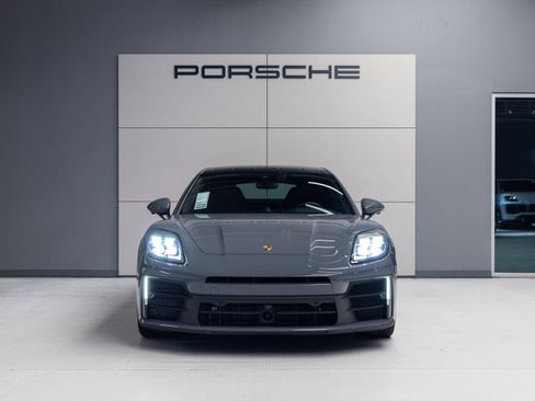 Certified 2025 Porsche Panamera image 10