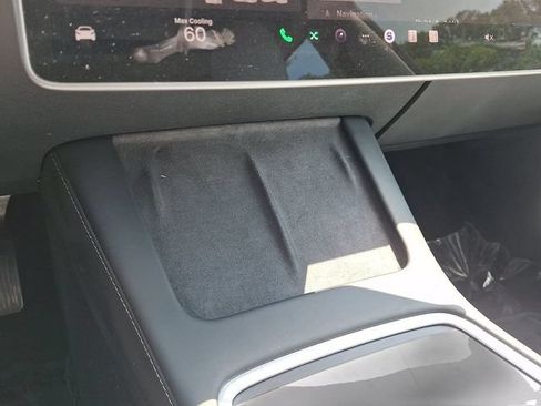 Used 2023 Tesla Model 3 Standard Range RWD image 29