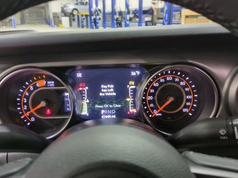 Used 2021 Jeep Wrangler Sport S image 5