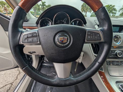 Used 2011 Cadillac CTS Luxury RWD image 33