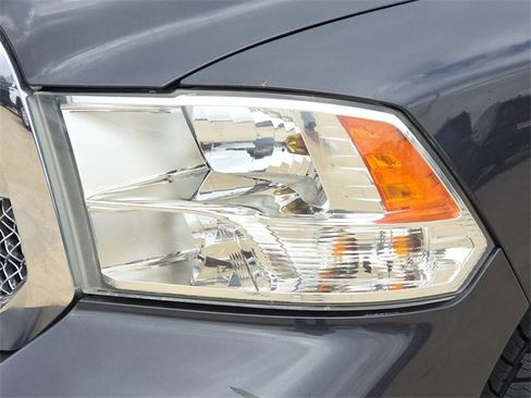 Used 2018 RAM 1500 Lone Star image 4