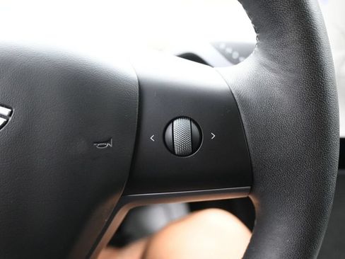 Used 2023 Tesla Model 3 Standard Range RWD image 21